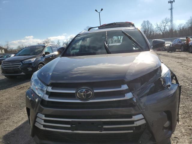 Photo 11 VIN: 5TDJZRFH0KS588154 - TOYOTA HIGHLANDER 