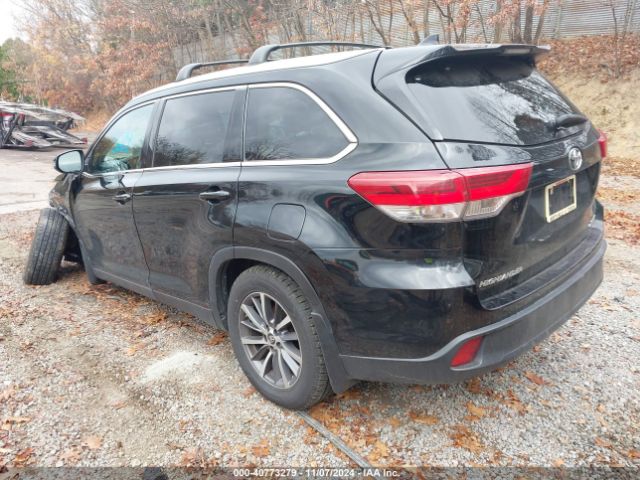 Photo 2 VIN: 5TDJZRFH0KS617099 - TOYOTA HIGHLANDER 