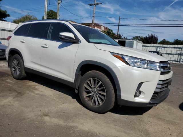 Photo 3 VIN: 5TDJZRFH0KS714304 - TOYOTA HIGHLANDER 