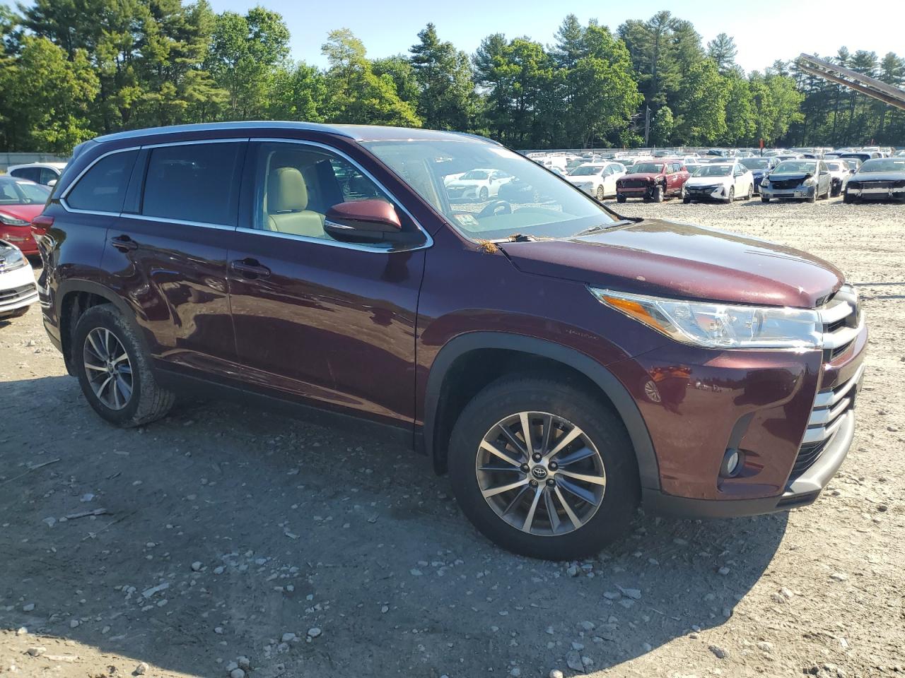 Photo 3 VIN: 5TDJZRFH0KS977876 - TOYOTA HIGHLANDER 