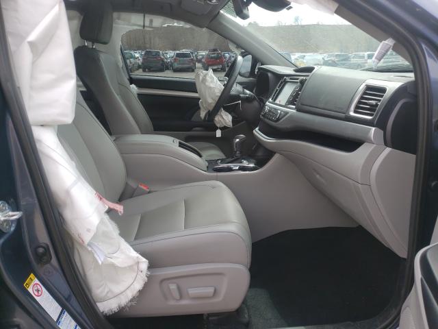 Photo 4 VIN: 5TDJZRFH0KS987758 - TOYOTA HIGHLANDER 