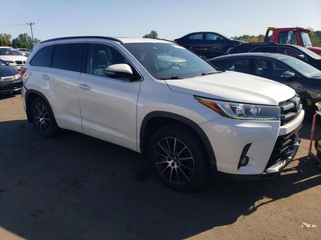 Photo 3 VIN: 5TDJZRFH1HS361015 - TOYOTA HIGHLANDER 