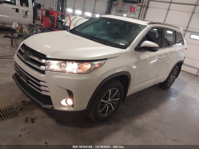 Photo 1 VIN: 5TDJZRFH1HS375674 - TOYOTA HIGHLANDER 