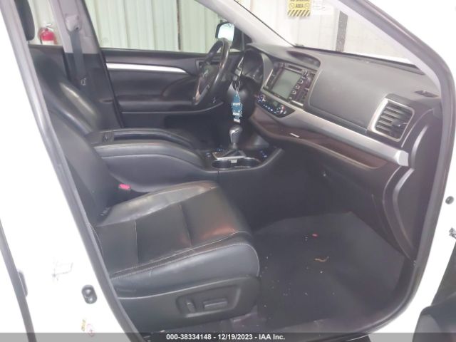 Photo 4 VIN: 5TDJZRFH1HS375674 - TOYOTA HIGHLANDER 