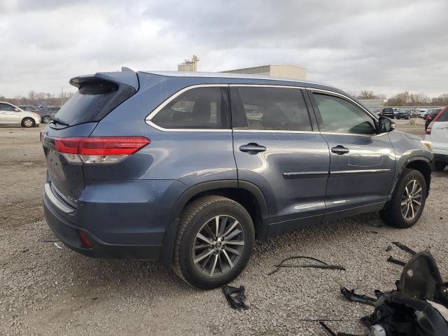 Photo 2 VIN: 5TDJZRFH1HS401688 - TOYOTA HIGHLANDER 