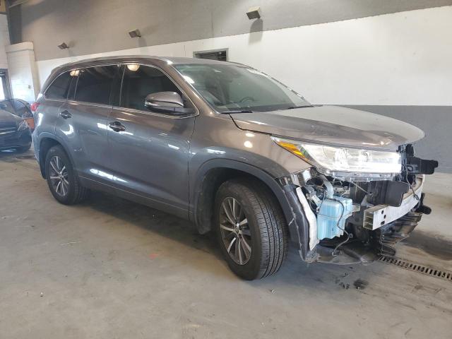 Photo 3 VIN: 5TDJZRFH1HS418541 - TOYOTA HIGHLANDER 