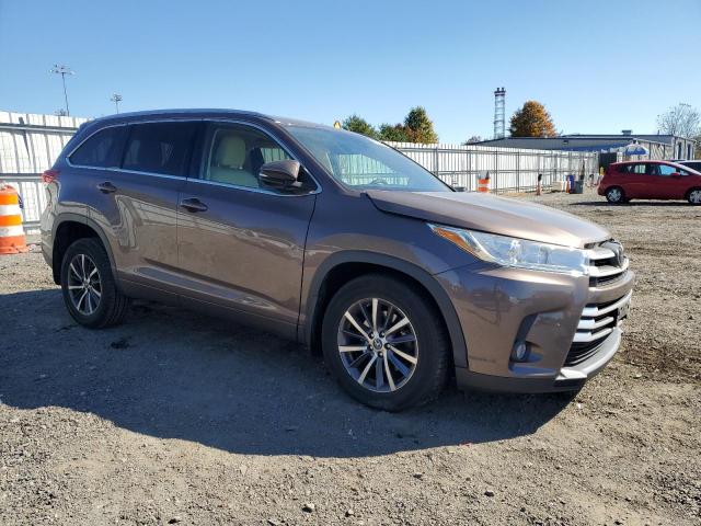 Photo 3 VIN: 5TDJZRFH1HS434951 - TOYOTA HIGHLANDER 