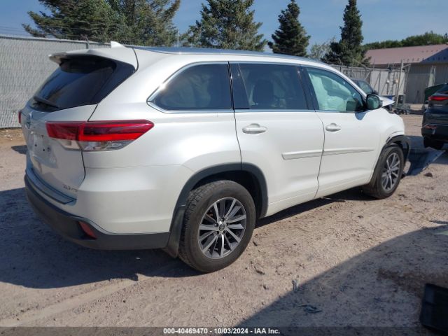 Photo 3 VIN: 5TDJZRFH1HS456366 - TOYOTA HIGHLANDER 