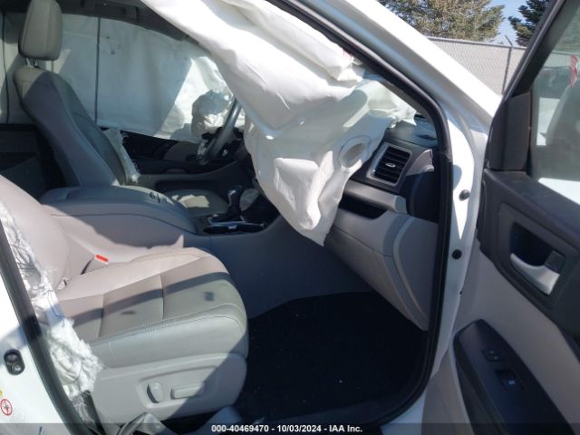 Photo 4 VIN: 5TDJZRFH1HS456366 - TOYOTA HIGHLANDER 