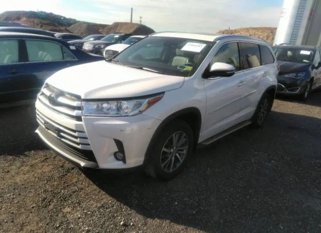 Photo 1 VIN: 5TDJZRFH1HS479369 - TOYOTA HIGHLANDER 