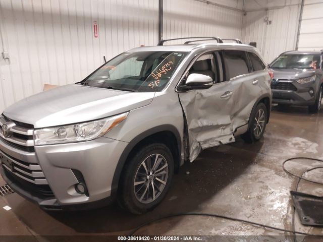 Photo 1 VIN: 5TDJZRFH1HS507879 - TOYOTA HIGHLANDER 