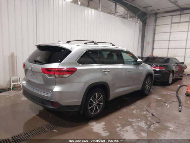 Photo 3 VIN: 5TDJZRFH1HS507879 - TOYOTA HIGHLANDER 