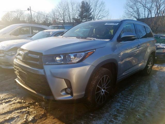 Photo 1 VIN: 5TDJZRFH1HS509387 - TOYOTA HIGHLANDER 