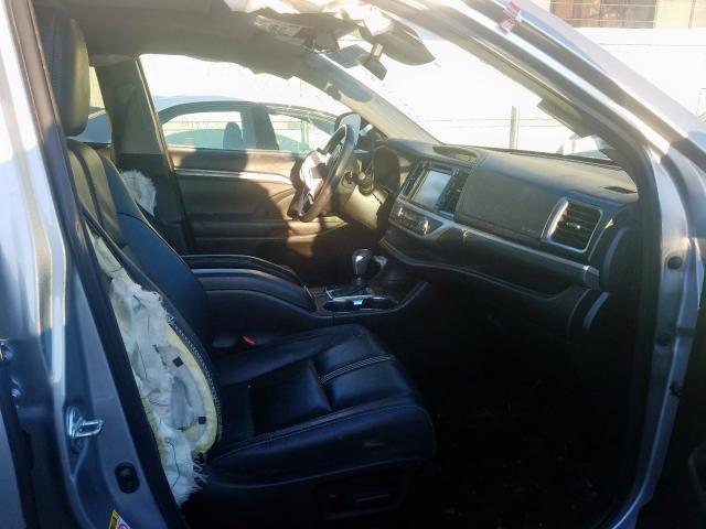 Photo 4 VIN: 5TDJZRFH1HS509387 - TOYOTA HIGHLANDER 