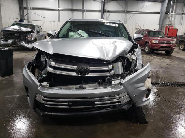 Photo 4 VIN: 5TDJZRFH1HS518252 - TOYOTA HIGHLANDER 