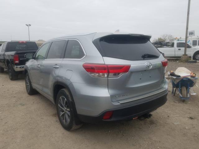 Photo 2 VIN: 5TDJZRFH1JS495495 - TOYOTA HIGHLANDER 