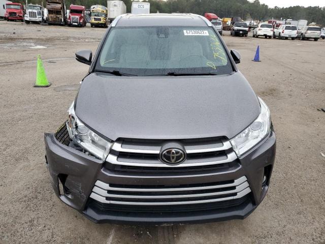 Photo 4 VIN: 5TDJZRFH1JS543593 - TOYOTA HIGHLANDER 