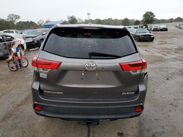 Photo 5 VIN: 5TDJZRFH1JS543593 - TOYOTA HIGHLANDER 