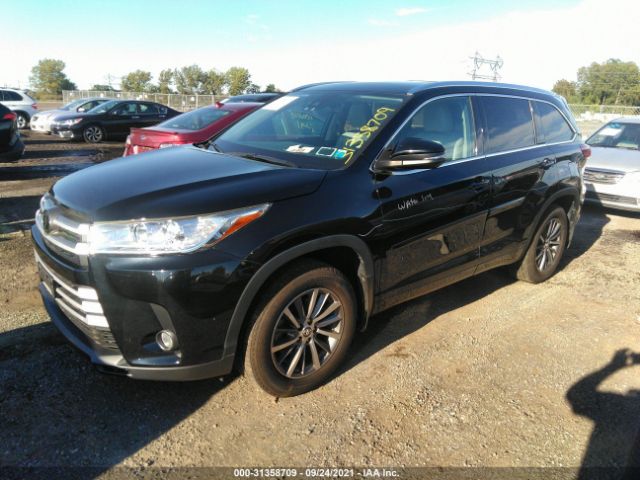 Photo 1 VIN: 5TDJZRFH1JS560328 - TOYOTA HIGHLANDER 