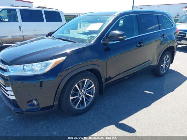 Photo 1 VIN: 5TDJZRFH1JS800235 - TOYOTA HIGHLANDER 