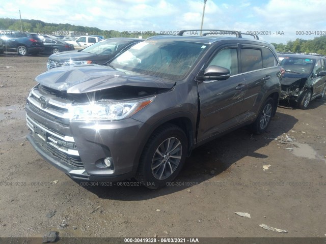 Photo 1 VIN: 5TDJZRFH1JS821974 - TOYOTA HIGHLANDER 