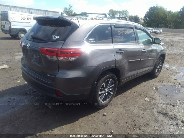 Photo 3 VIN: 5TDJZRFH1JS821974 - TOYOTA HIGHLANDER 