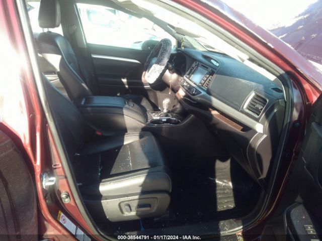 Photo 4 VIN: 5TDJZRFH1JS875243 - TOYOTA HIGHLANDER 