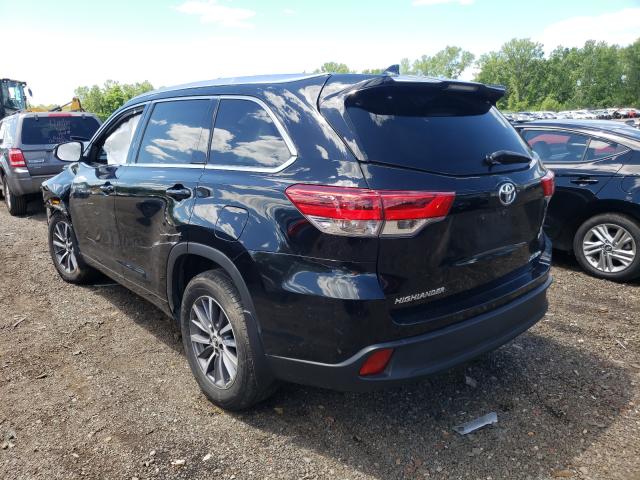 Photo 2 VIN: 5TDJZRFH1JS878711 - TOYOTA HIGHLANDER 