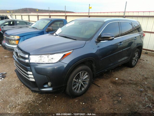 Photo 1 VIN: 5TDJZRFH1JS892303 - TOYOTA HIGHLANDER 