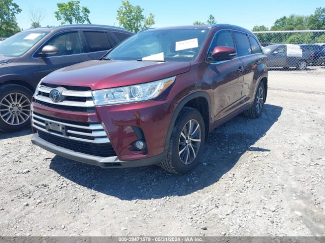 Photo 1 VIN: 5TDJZRFH1JS900836 - TOYOTA HIGHLANDER 