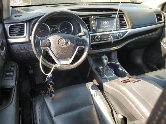 Photo 7 VIN: 5TDJZRFH1JS911822 - TOYOTA HIGHLANDER 