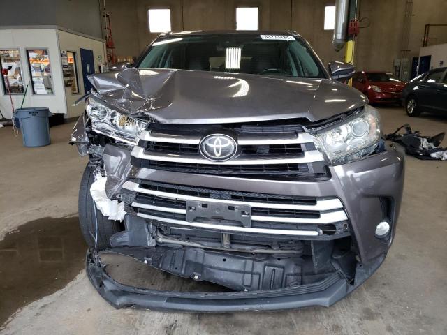 Photo 4 VIN: 5TDJZRFH2HS369639 - TOYOTA HIGHLANDER 