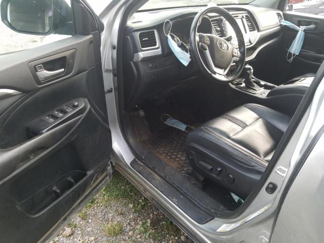 Photo 6 VIN: 5TDJZRFH2HS373688 - TOYOTA HIGHLANDER 