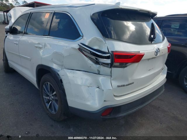 Photo 5 VIN: 5TDJZRFH2HS438460 - TOYOTA HIGHLANDER 