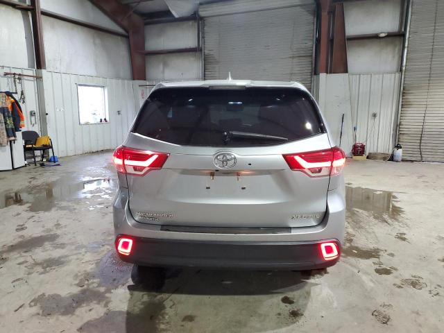 Photo 5 VIN: 5TDJZRFH2HS463827 - TOYOTA HIGHLANDER 