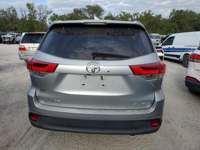 Photo 5 VIN: 5TDJZRFH2HS520589 - TOYOTA HIGHLANDER 