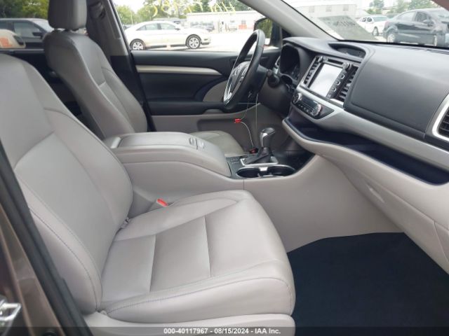 Photo 4 VIN: 5TDJZRFH2HS520804 - TOYOTA HIGHLANDER 