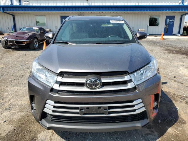 Photo 4 VIN: 5TDJZRFH2JS490970 - TOYOTA HIGHLANDER 