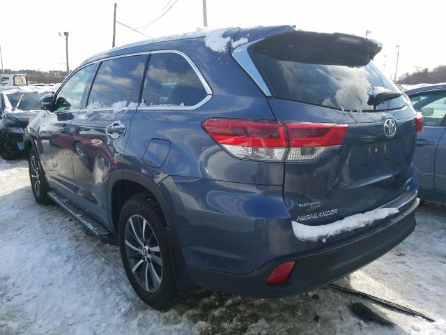 Photo 2 VIN: 5TDJZRFH2JS495358 - TOYOTA HIGHLANDER 