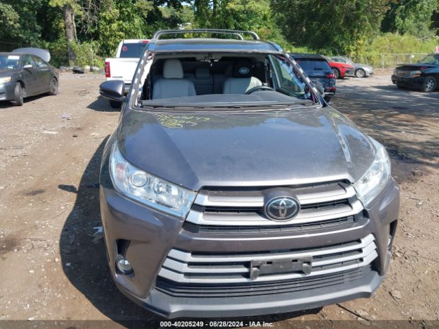 Photo 5 VIN: 5TDJZRFH2JS551993 - TOYOTA HIGHLANDER 