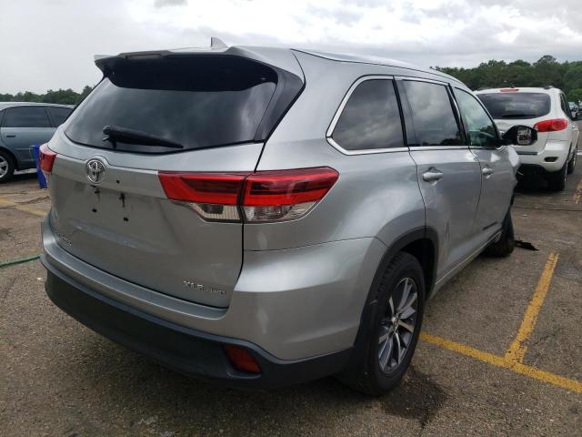 Photo 3 VIN: 5TDJZRFH2JS810403 - TOYOTA HIGHLANDER 