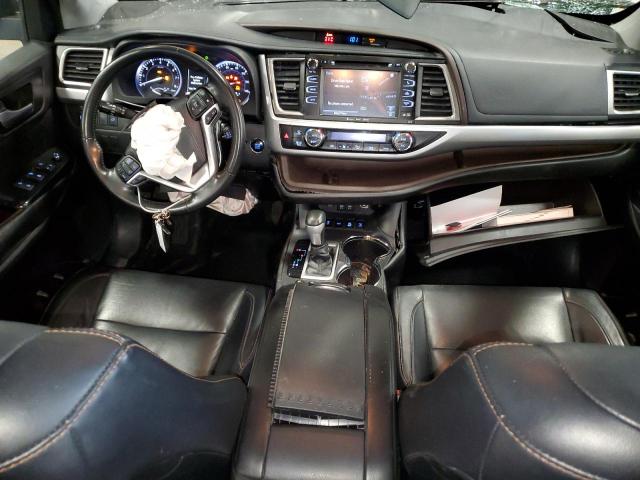 Photo 7 VIN: 5TDJZRFH2JS812877 - TOYOTA HIGHLANDER 