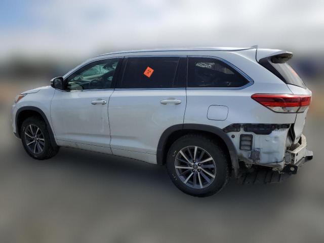 Photo 1 VIN: 5TDJZRFH2JS817853 - TOYOTA HIGHLANDER 