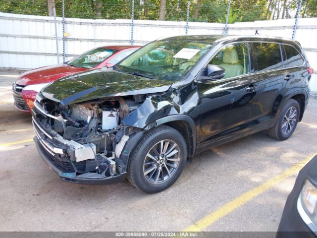 Photo 1 VIN: 5TDJZRFH2JS828965 - TOYOTA HIGHLANDER 