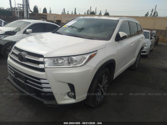 Photo 1 VIN: 5TDJZRFH2JS831106 - TOYOTA HIGHLANDER 