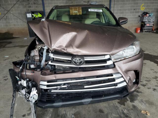 Photo 11 VIN: 5TDJZRFH2JS844891 - TOYOTA HIGHLANDER 