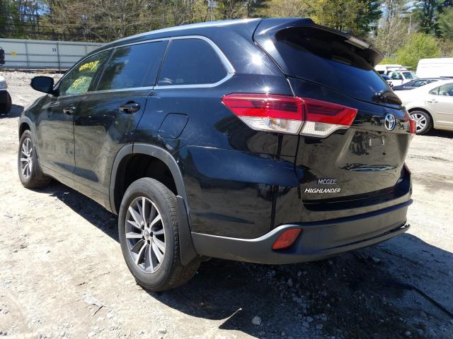 Photo 2 VIN: 5TDJZRFH2JS850058 - TOYOTA HIGHLANDER 