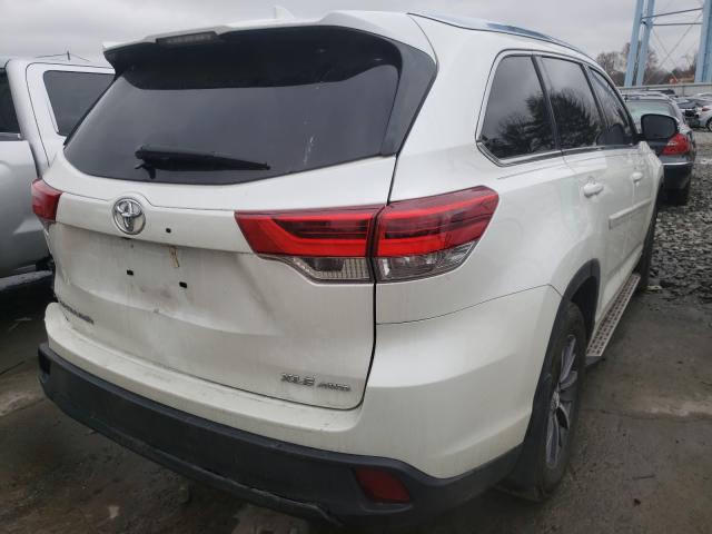 Photo 3 VIN: 5TDJZRFH2JS853543 - TOYOTA HIGHLANDER 