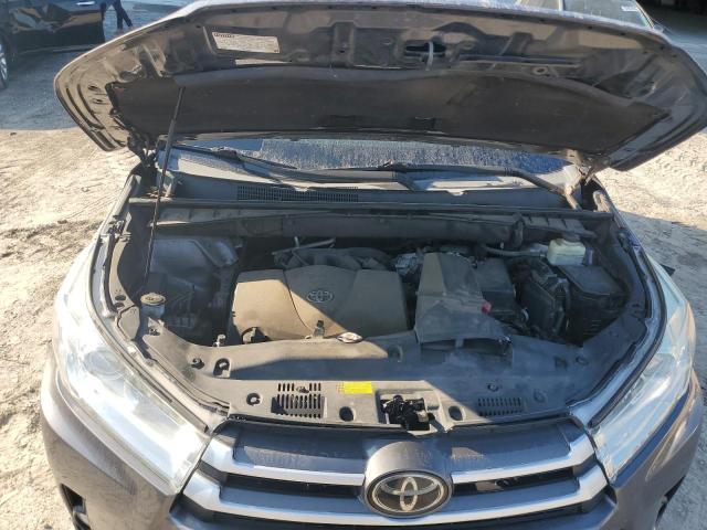 Photo 11 VIN: 5TDJZRFH2JS873887 - TOYOTA HIGHLANDER 