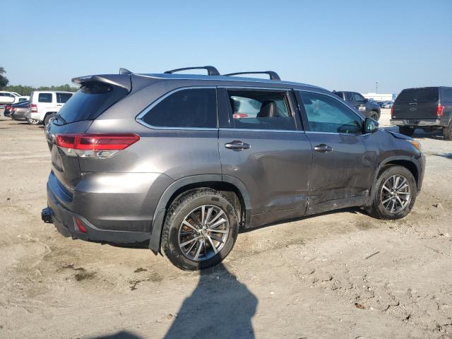 Photo 2 VIN: 5TDJZRFH2JS873887 - TOYOTA HIGHLANDER 